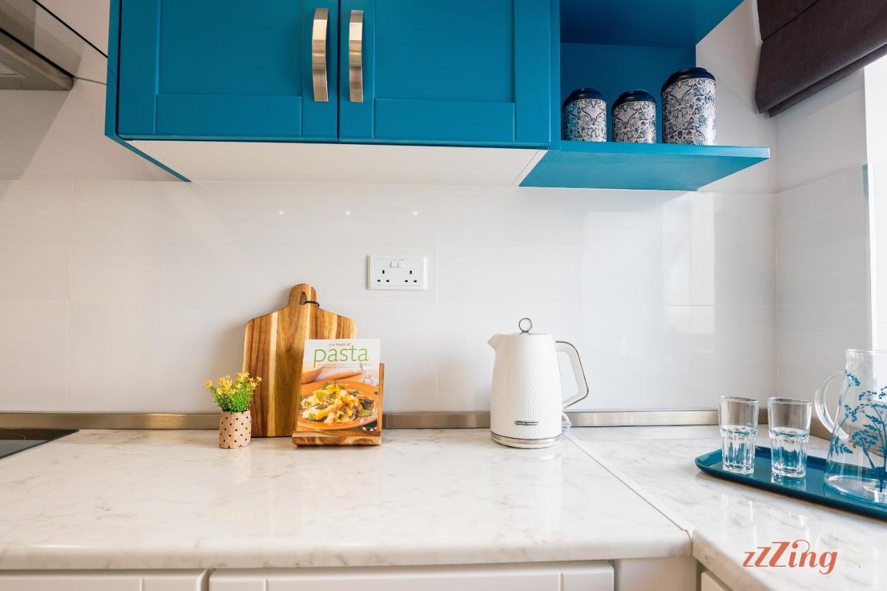 Stunning Holiday Villa With A Heated Jacuzzi San Pawl il-Baħar Kültér fotó
